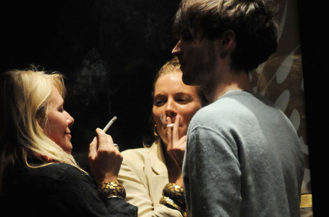 Sienna Miller smoking